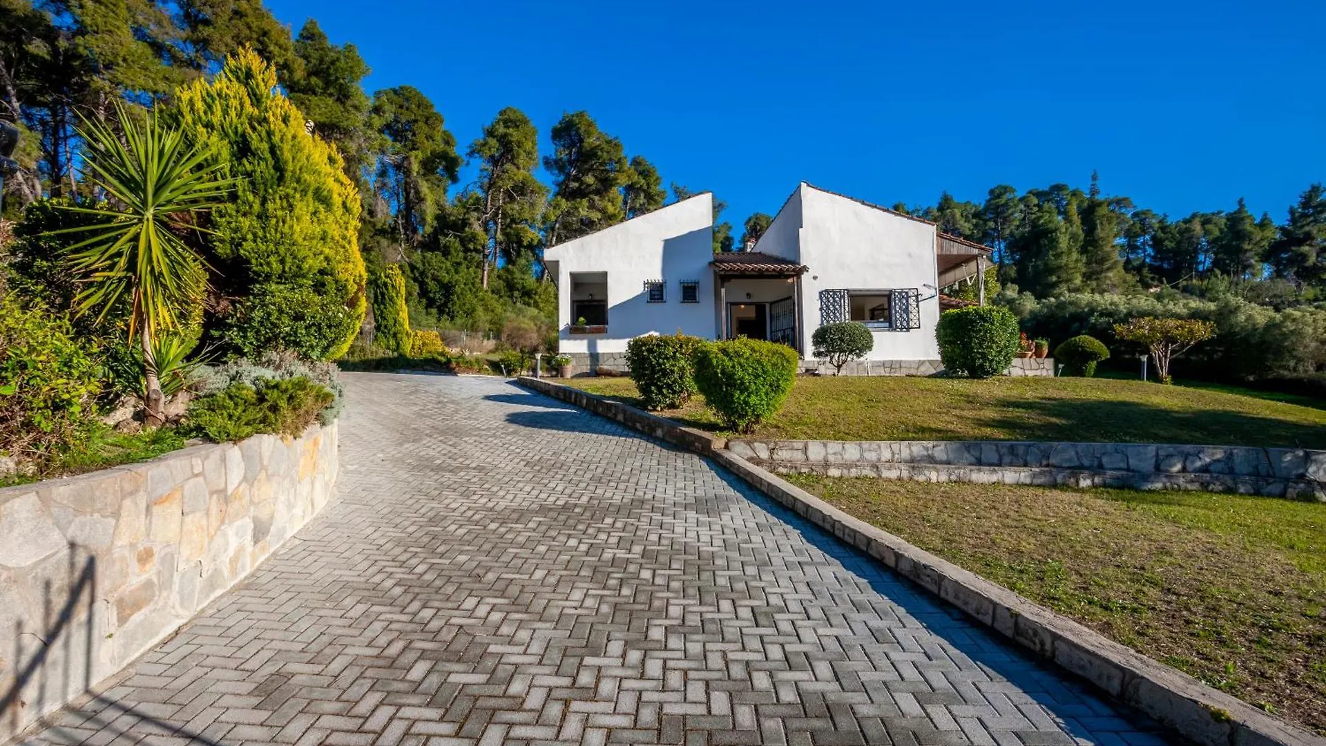Camelia Elegant Cottage With Orchard & View Elani 0*,  Greece